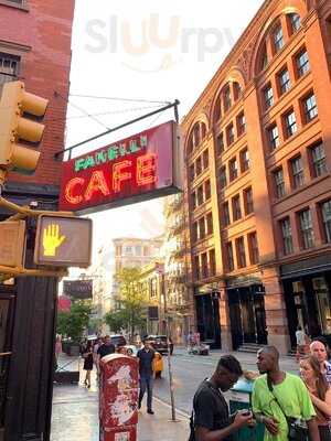 Fanelli Cafe