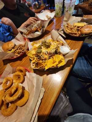 Hole In The Wall Grill