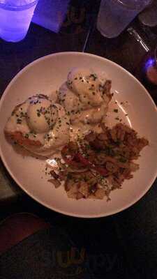 Bqe Restaurant & Lounge