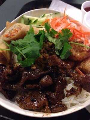 Phononmenal Noodle House