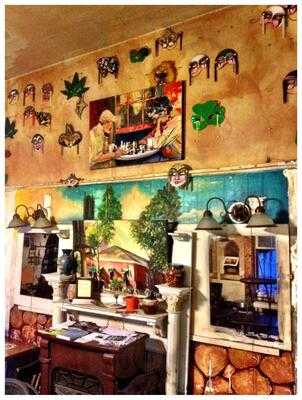 Flora Gallery & Coffee Shop