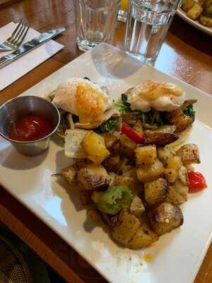 Bocado Wine Bar & Restaurant