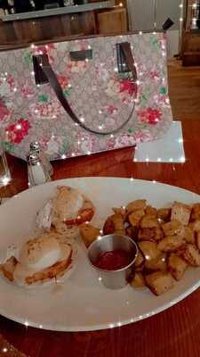 Bocado Wine Bar & Restaurant