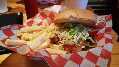 Mad Mack's Burger Co