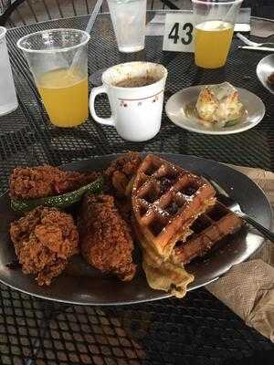 Tucker's Kozy Korner