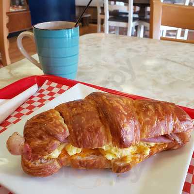 C'est La Vie Baking Company