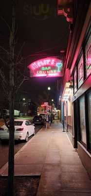 Kelly's Bar & Lounge