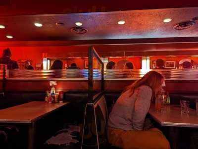 Kelly's Bar & Lounge