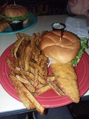 Kelly's Bar & Lounge