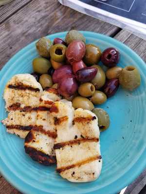 Kelly's Bar & Lounge