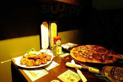 Giovanni's Bar And Restaurant