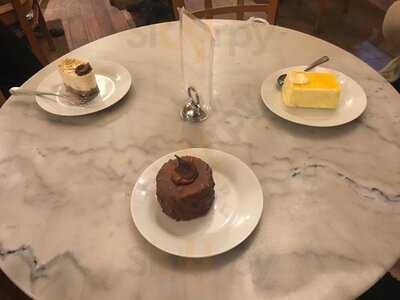 Athan's European Bakery & Cafe