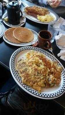 Cozy Corner Restaurant & Pancake House