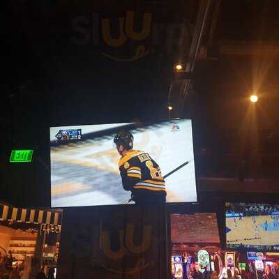 The Still Crafts, Drafts & Eats