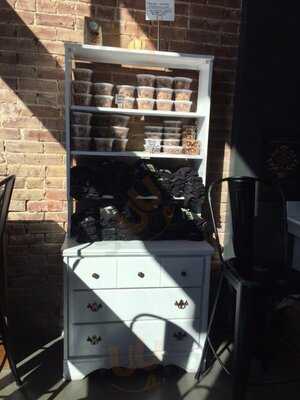 Antoinette Baking Co.