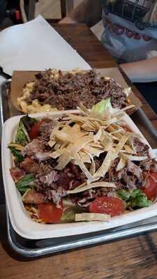 Heim Barbecue On The River