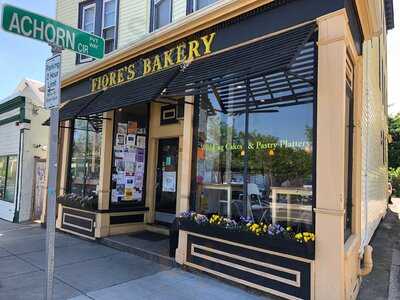 Fiore's Bakery
