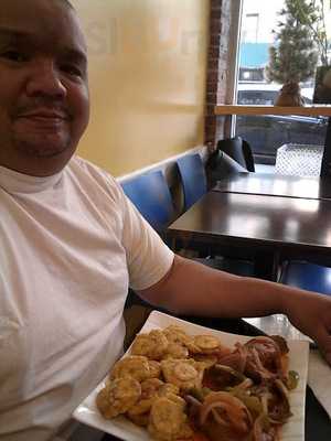 Ricuras Ecuadorian Bakery