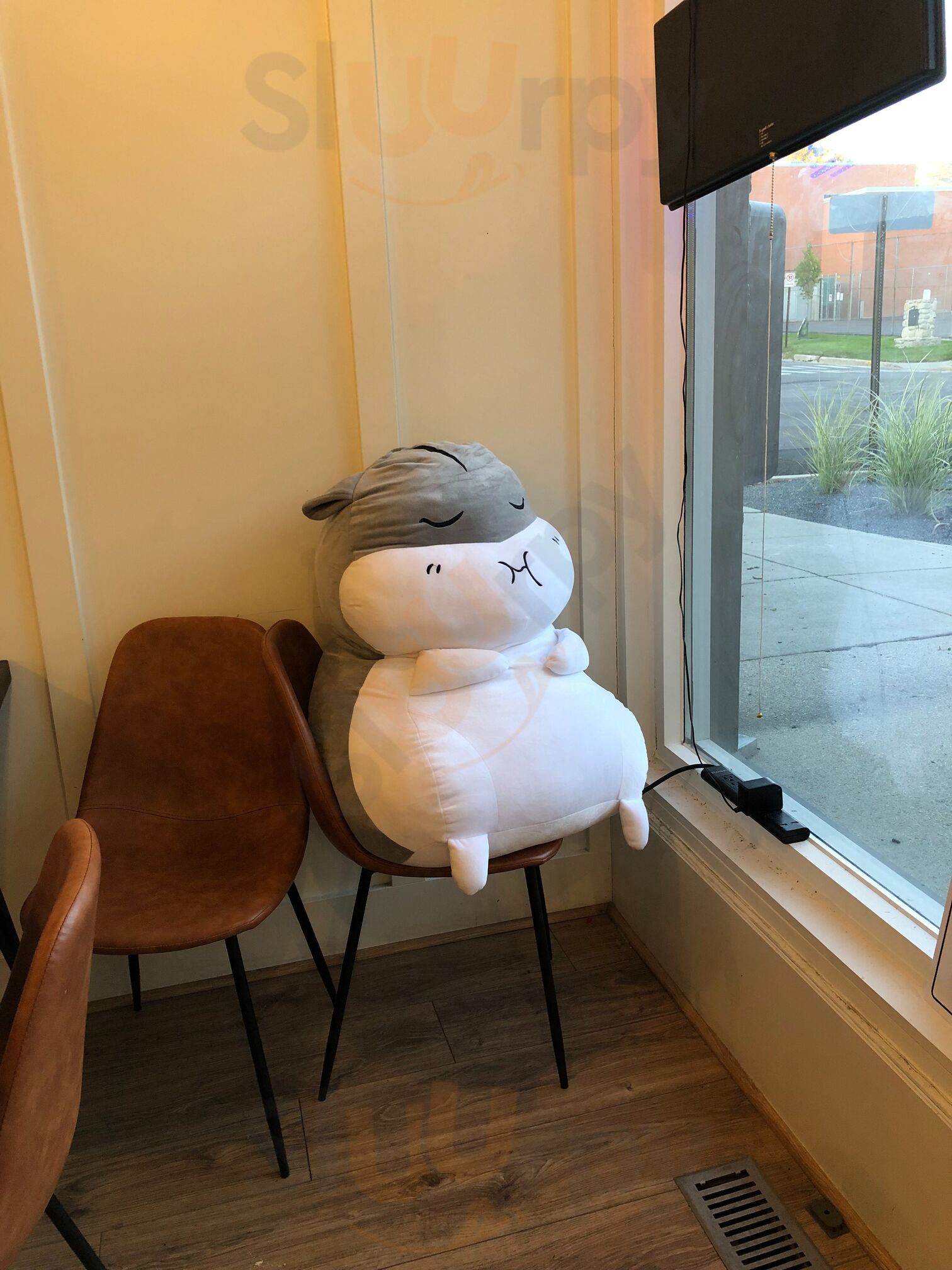 Foodie And Sweetie Market