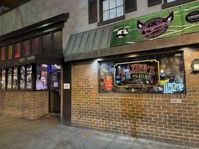 Frazier's On The Avenue