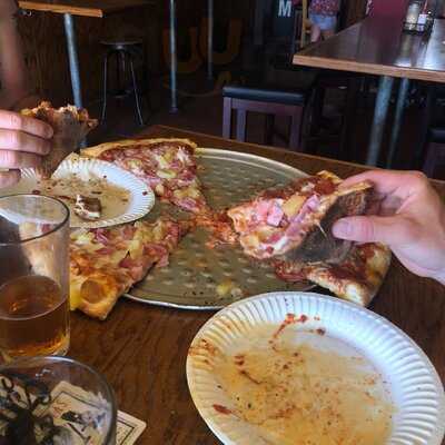 Newport Pizza & Ale House