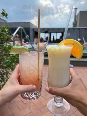 Alto Rooftop Bar And Grill At The Ace Hotel