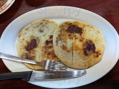 Pupuseria El Buen Gusto