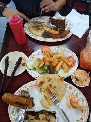 Pupuseria El Buen Gusto