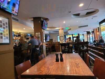 Jasper's Corner Tap & Kitchen