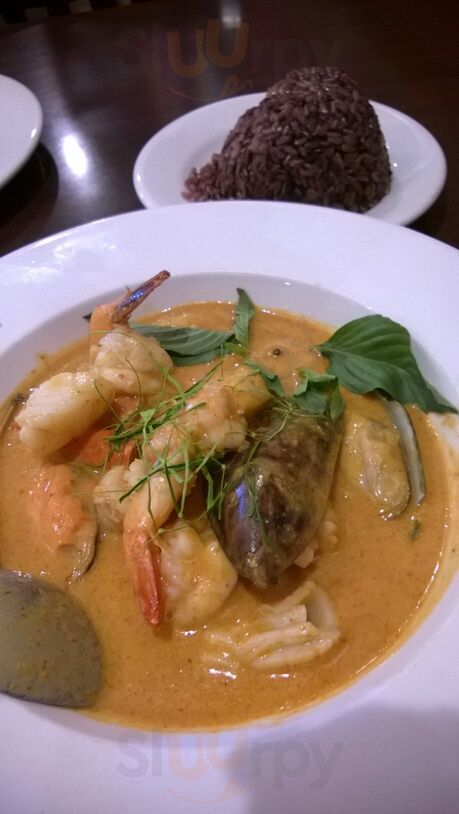 Lum-ka-naad Thai Restaurant