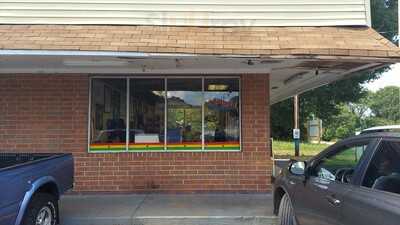 Mama Gee's Takeout Restaurant