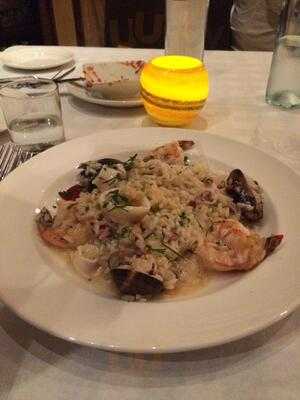 D. Vino Italian Food & Wine Bar