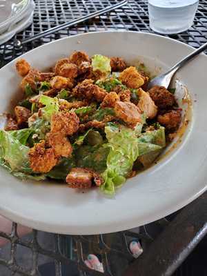 Pour House Pints And Pies