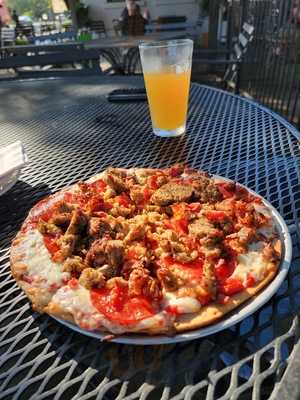 Pour House Pints And Pies