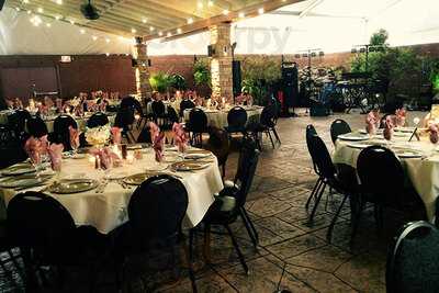 Anthony's Steakhouse And Ozone Lounge