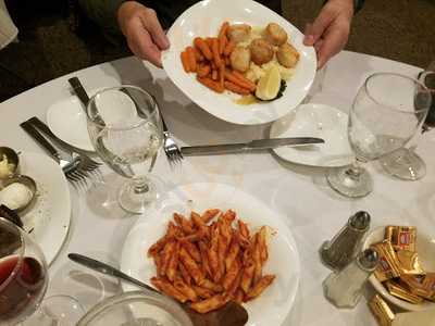 Anthony's Steakhouse And Ozone Lounge