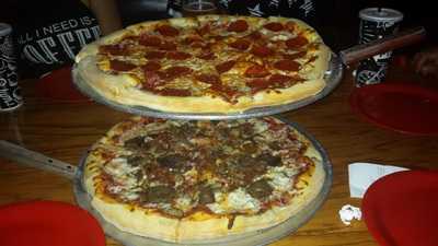 Nona's Pizza