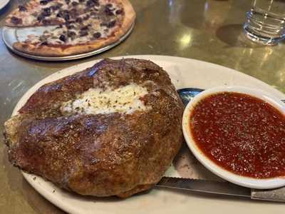 Pero's Pizza & Pasta Restaurant