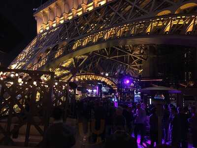 Chateau Nightclub & Rooftop