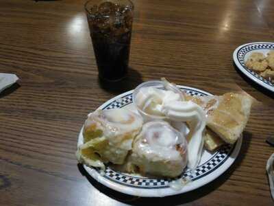 Tulsa's Incredible Pizza Company