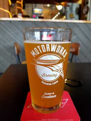 Loading Dock Sandwich Pub