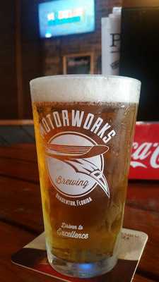 Loading Dock Sandwich Pub