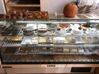 Anna's Bakery And Cafe