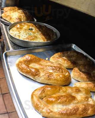 Anna's Bakery And Cafe