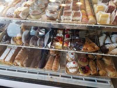 Mara's Italian Pastries