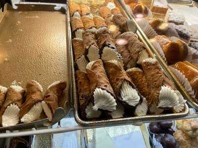 Mara's Italian Pastries
