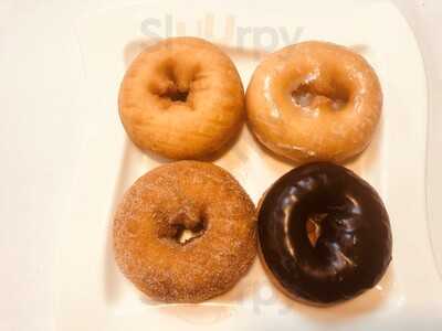 Central Donuts And Bakery