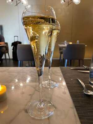 United Polaris Lounge