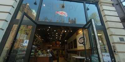 Monty Q's Brick Oven Pizza