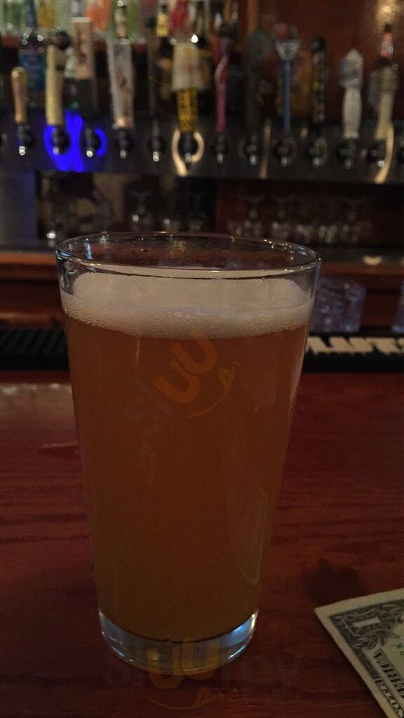 Fourth Street Bar & Grill